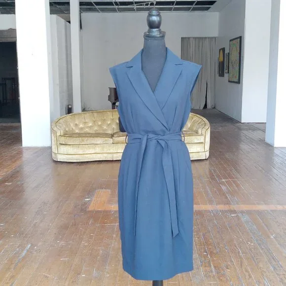 Elegant Navy Sleeveless Wrap Dress - Picture 9 of 12
